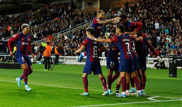 Barcelona’dan El Clasico’ya özel forma!