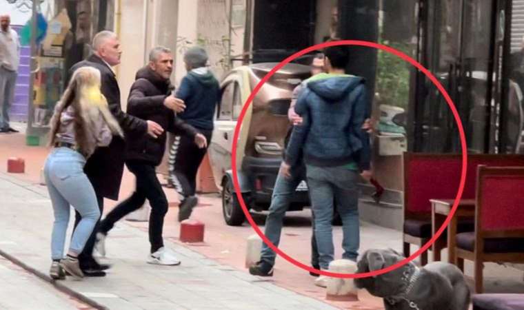 Kafede ‘baltalarla’ birbirlerine girdiler!