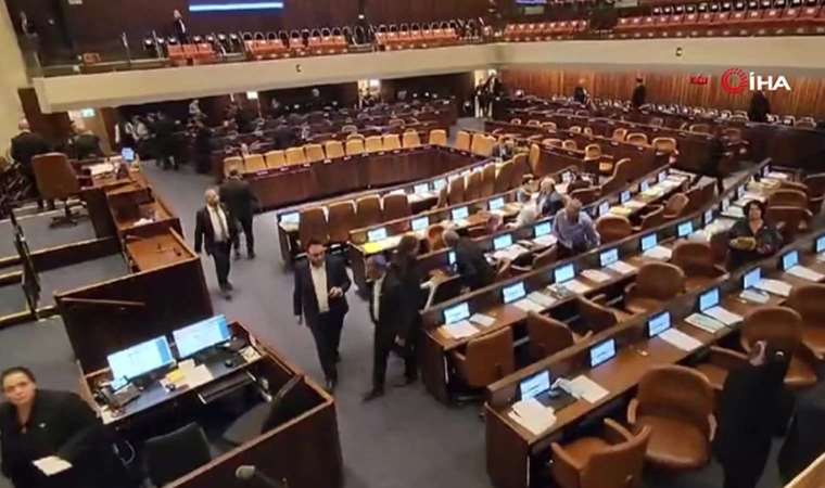 İsrail meclisinde büyük panik: Oturum siren sesleriyle bölündü