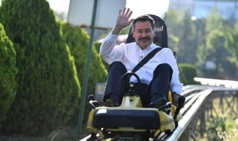 Hatayı gerçek sandı: Melih Gökçek yurttaşlarla dalga geçti!