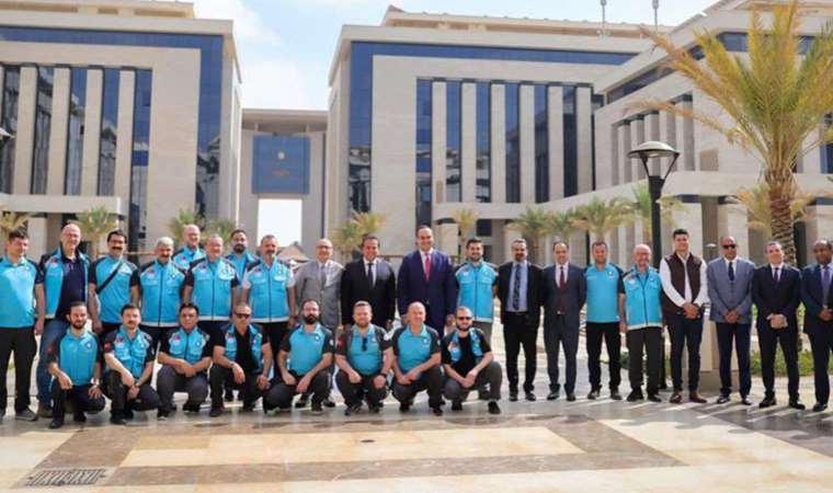 Sağlık Bakanı Koca duyurdu: Gazze’ye yardım için giden 20 sağlık personeli Mısır’a ulaştı