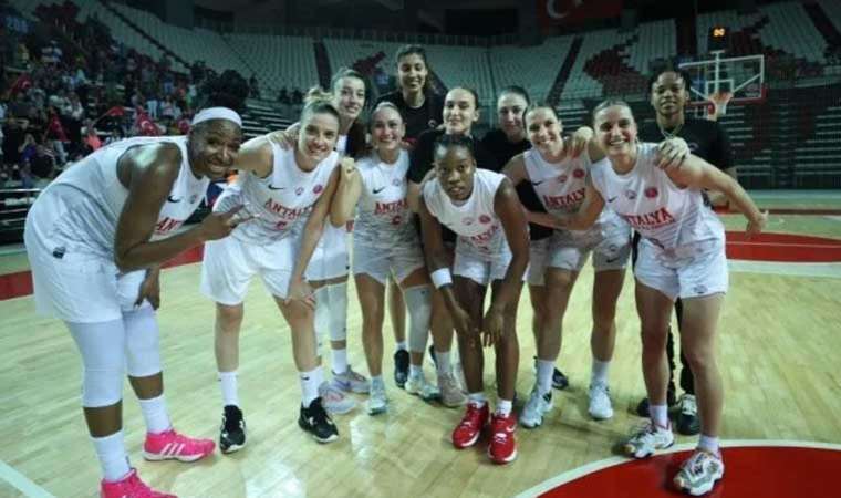 Antalya Büyükşehir Belediyespor evinde kazanmasını bildi!