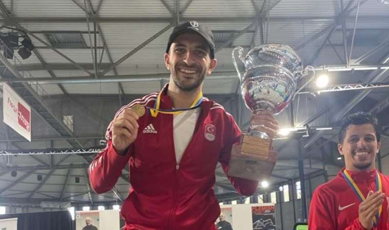 Milli eskrimci Enver Yıldırım’dan altın madalya