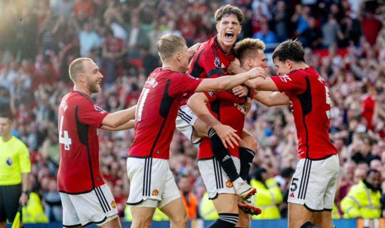 Manchester United’den mucize geri dönüş!