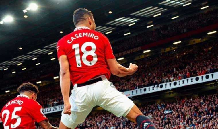 Manchester United’da Casemiro şoku!