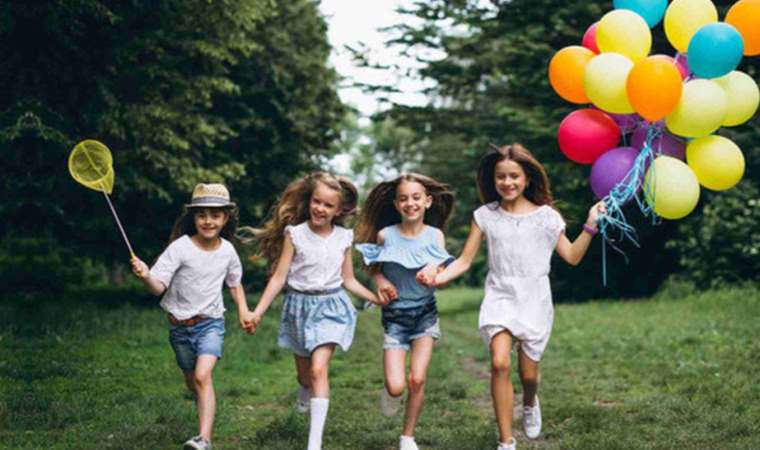 Toplumsal yaşamın her alanında eşitsizliklerle mücadele ediyorlar: Kızlara hayat zor