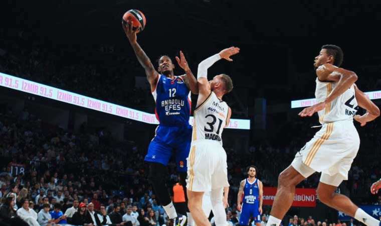 Anadolu Efes evinde Real Madrid’e diş geçiremedi!