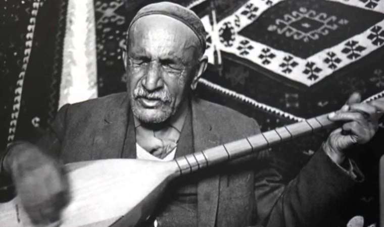 Vitrindeki albümler