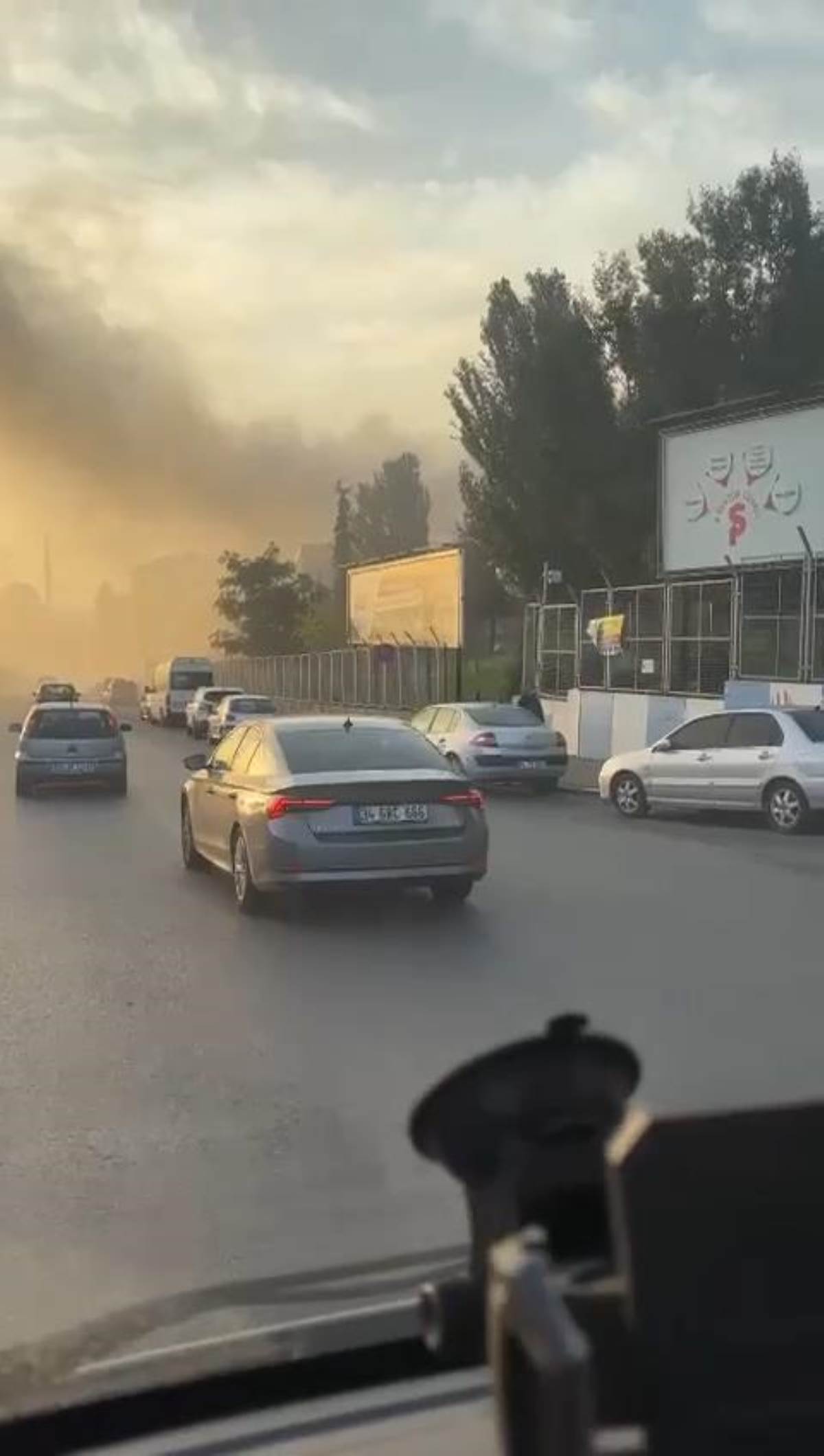 Son dakika... Başakşehir'de sanayi sitesinde yangın!