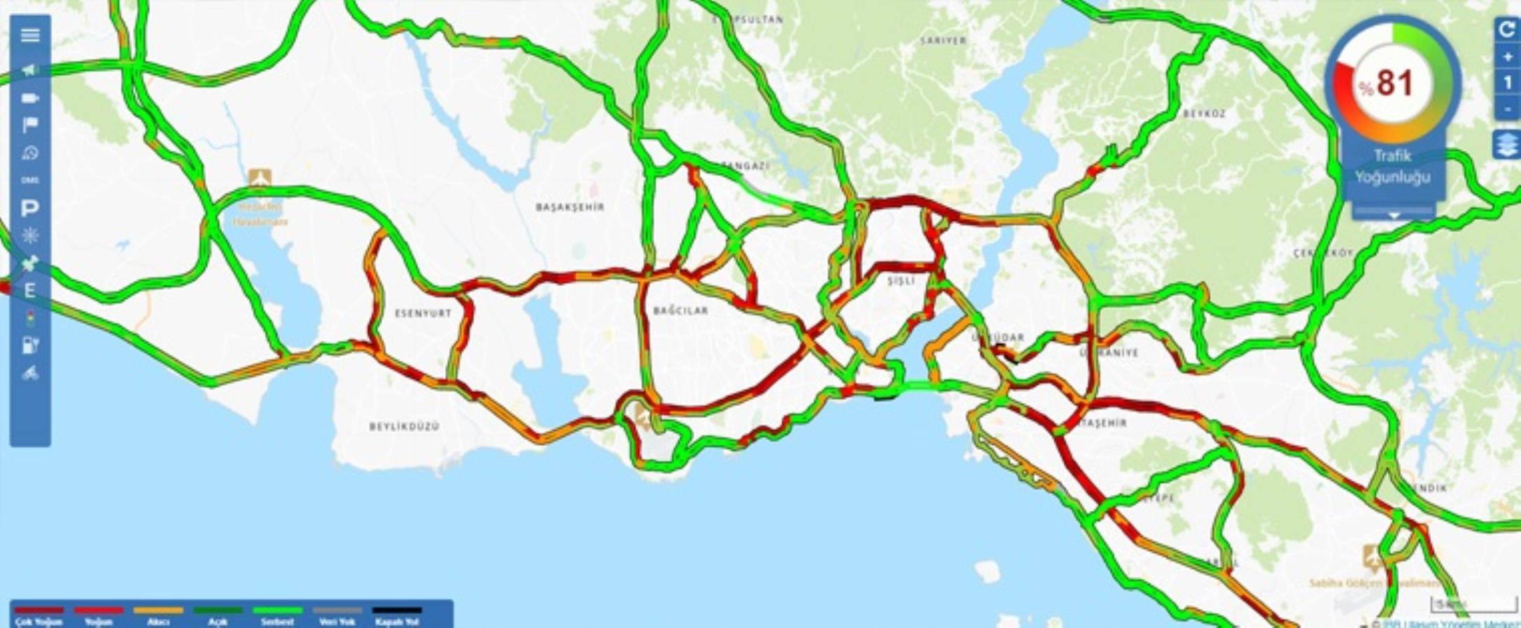 Türkiye'yi sağanak vurdu: Yollar göle döndü, ev ve işyerlerini su bastı