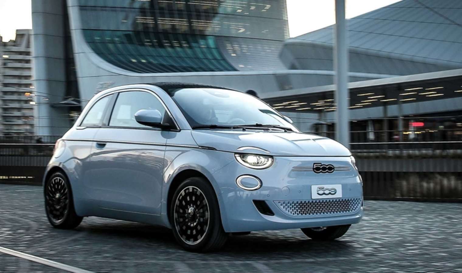 Fiat'tan elektrikli modeline özel kasım kampanyası