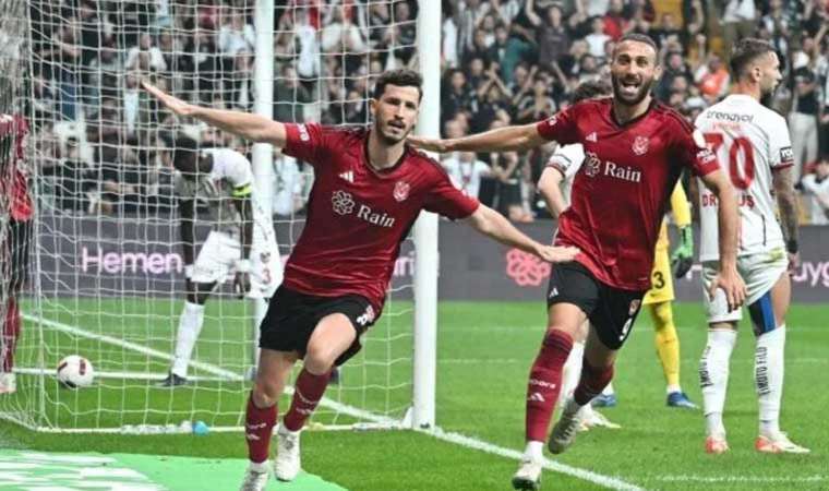 Beşiktaş’ta iki yıldızın sözleşmesi yeni yönetimle