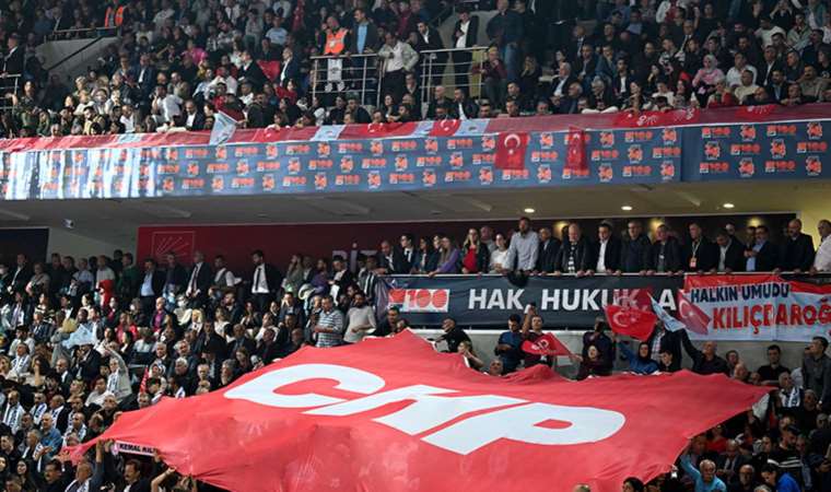 CHP Kurultayı’nda ikinci gün: Parti Meclisi ve Yüksek Disiplin Kurulu belirlenecek
