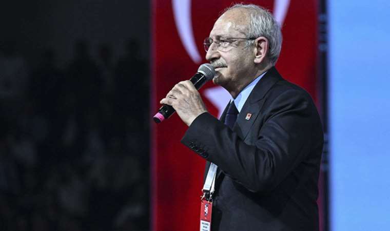 Zeydan Karalar, canlı yayında kurultay gecesini anlattı: ‘Kılıçdaroğlu evdeyken çekilmeyi kabul etti’