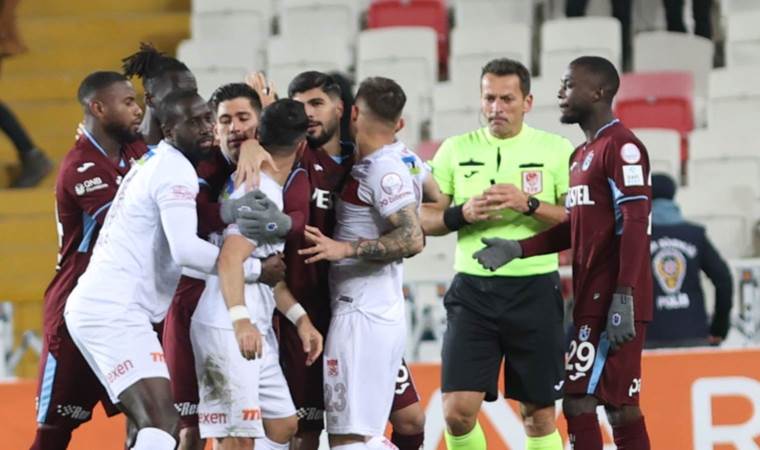Sivasspor’dan hakem tepkisi: ‘Adaletli maç yönetsinler’