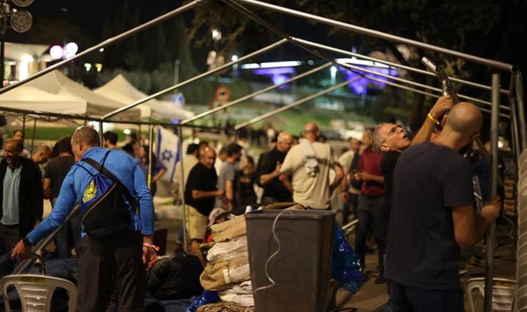 Netanyahu’nun istifasını isteyenler çadır kurdu