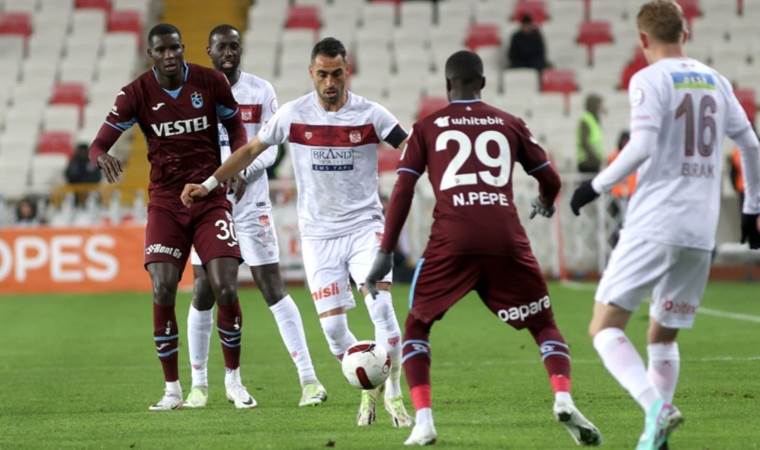 Spor yazarları Sivasspor – Trabzonspor maçını yorumladı: ‘Orta sahayı pasaportsuz geçtiler’