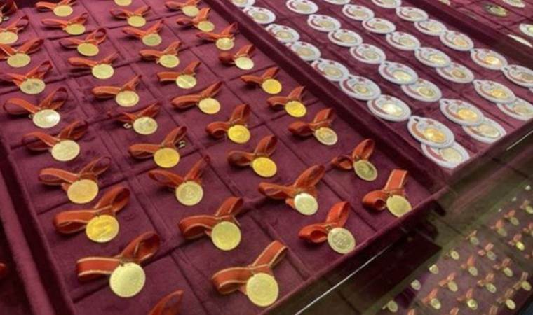 Son Dakika: Gram altında yeni zirve! Gram altın, çeyrek altın, Cumhuriyet altını ne kadar oldu? 23 Kasım 2023 altın fiyatları…