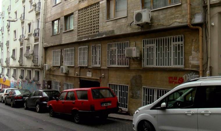 Orhan Pamuk’un davalık olduğu apartmanda keşif