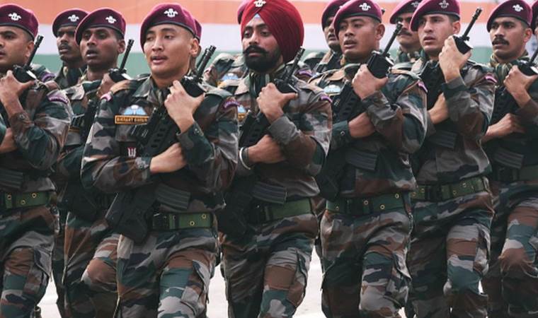 Cammu Keşmir’de 4 Hint askeri öldürüldü