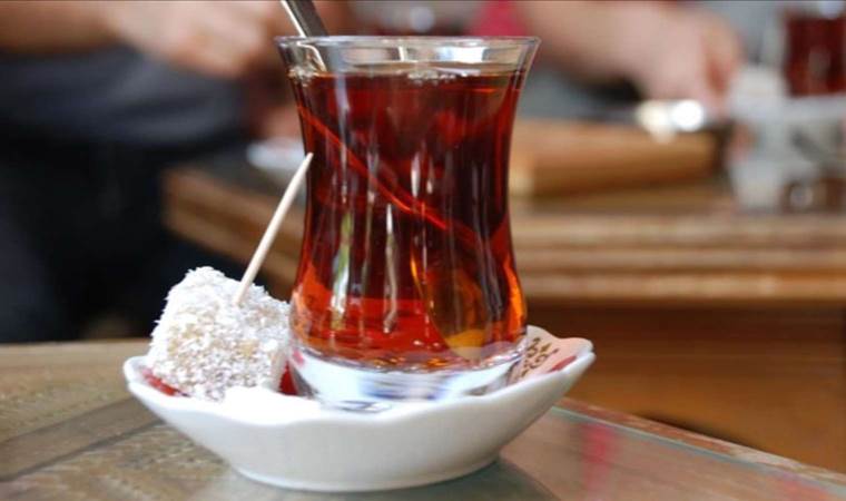 Çay tiryakileri dikkat… Neredeyse lüks oldu: 1 kg çay 150 lirayı geçti!
