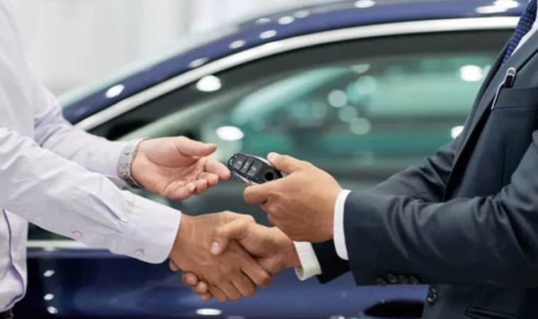 Araç alacaklar dikkat! Krediye erişim zorlaştı… İkinci el çevrim içi oto pazarında fiyatlarda düşüş sürüyor