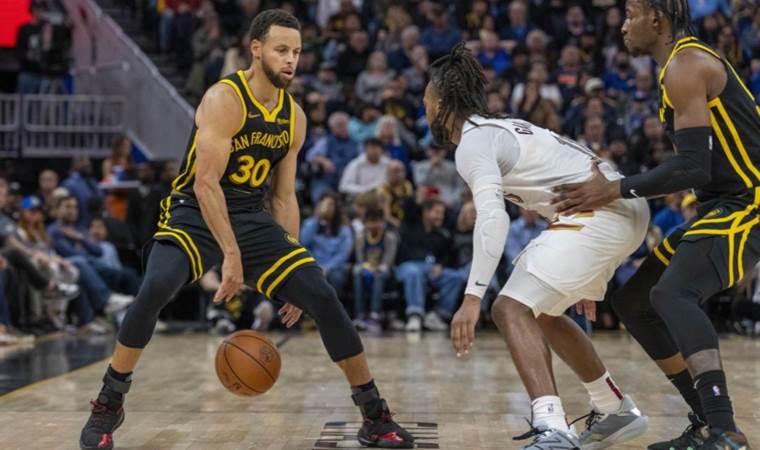 NBA yıldızı Stephen Curry’nin 30 sayısı Golden State Warriors’a yetmedi!
