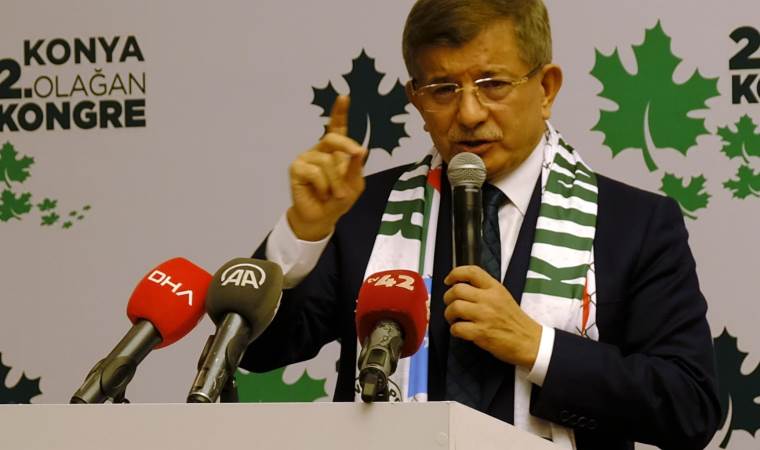 Davutoğlu’ndan Erdoğan’a: Borcunuz yoksa Ceyhan’dan İsrail’e gönderilen petrol sevkiyatı niye devam ediyor?