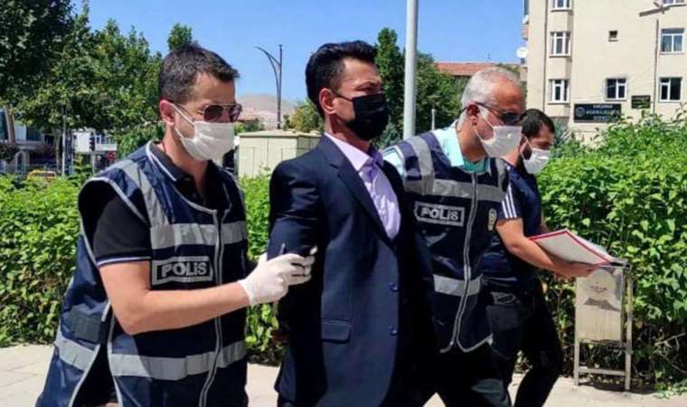 ‘Kuma’ teklifini reddeden sevgilisini öldürdü