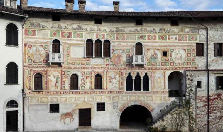 Sinoplu öğrenciler barış konulu karikatürleriyle İtalya’dan iki dünya birinciliği aldı