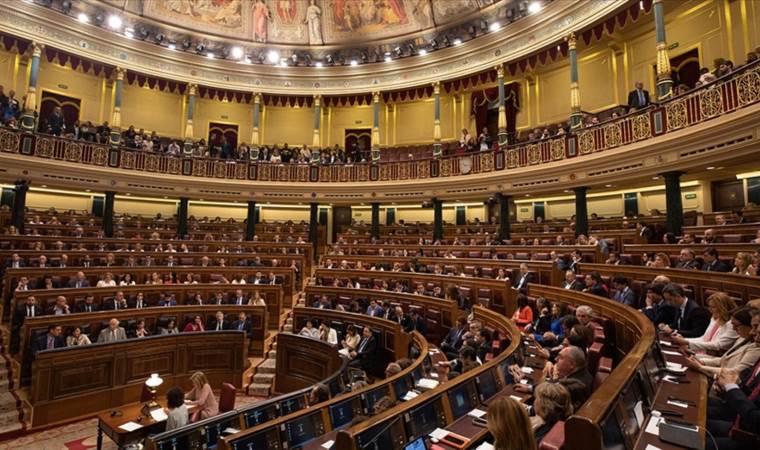 İspanya’da sol koalisyon hükümeti kuruluyor