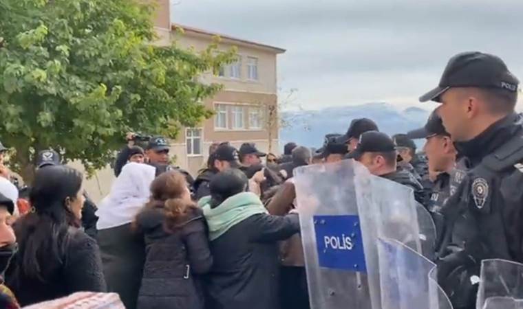 Şırnak’ta 25 Kasım eylemine müdahale: 21 kişi gözaltına alındı