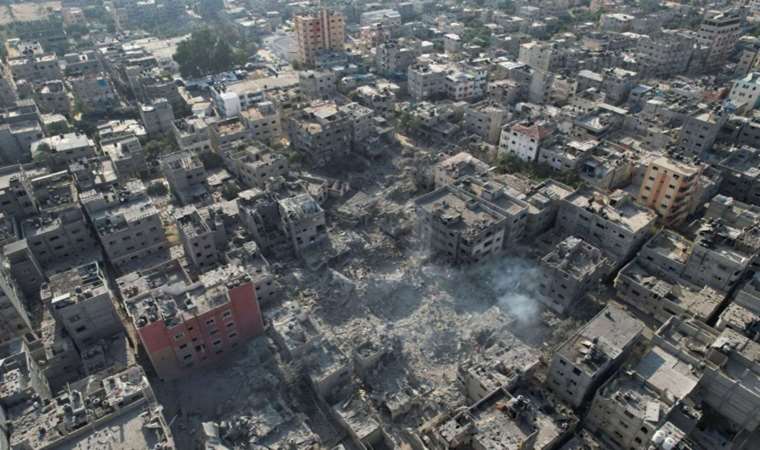 Son dakika: İsrail yine mülteci kampını ve okulu vurdu