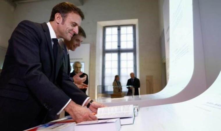 Fransa’dan ‘cinsiyetsiz’ dil çıkışı! Yasaklanıyor…