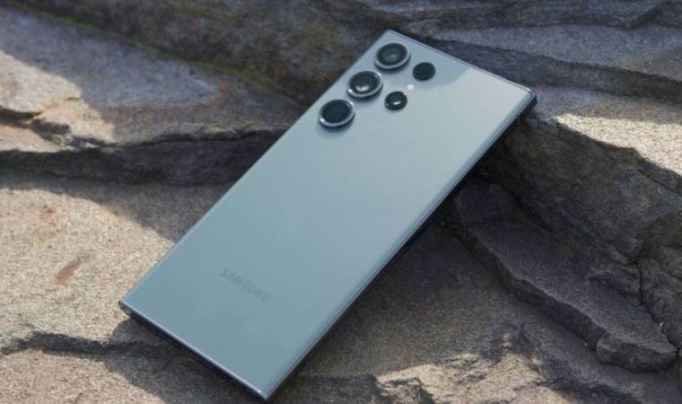 Samsung Android 14 gelecek telefonlarının listesini açıkladı