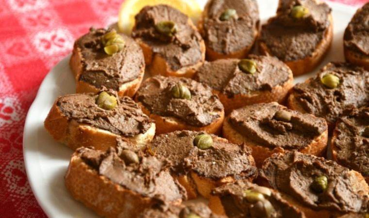 Crostini Di Fegatini Toscani nasıl yapılır? Püf noktalarıyla Crostini Di Fegatini Toscani tarifi…