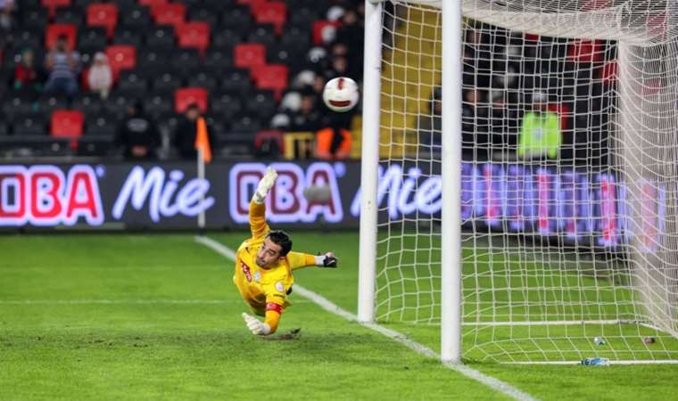 Gaziantep FK – Çaykur Rizespor maçında sahalarda ender görülecek penaltı kararı