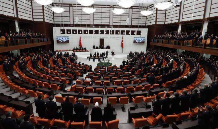 Kara para aklamanın yaygınlaşmasının nedenlerinin araştırılması önerisine AKP ve MHP’den ret