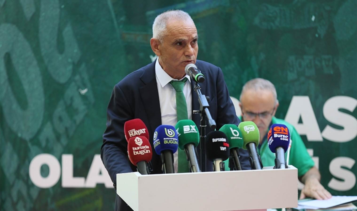 Bursaspor'dan 'Recep Günay' açıklaması: 'Çokoprens almaya gitti, gelecek'