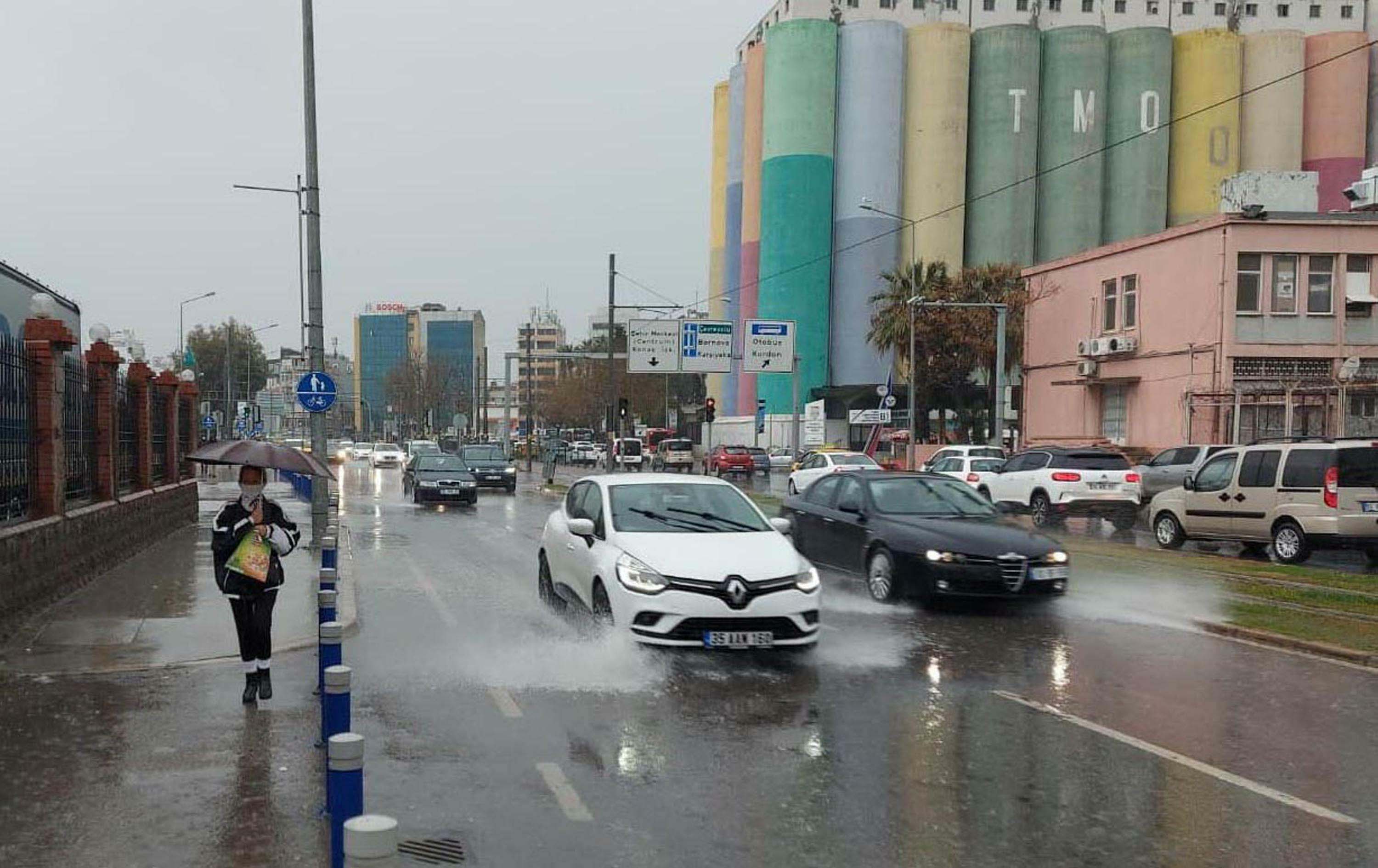 Meteoroloji 'turuncu' kodla uyardı: Bu kez kuvvetli geliyor!