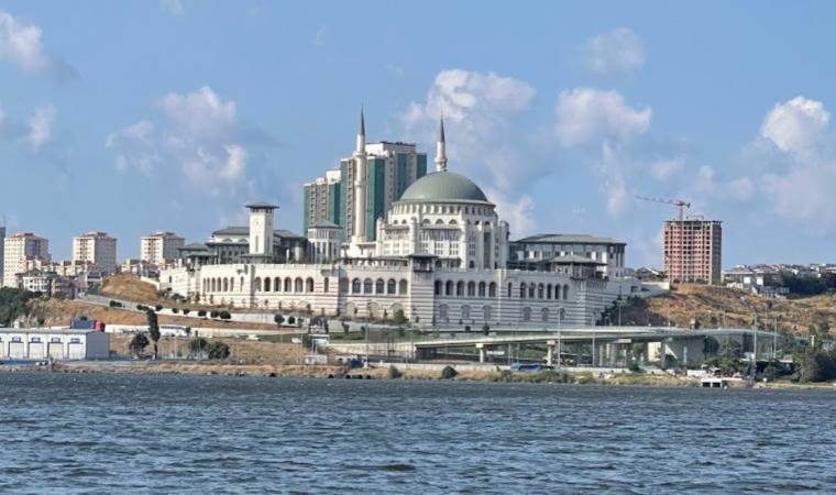 Alaeddin Yavaşca Güzel Sanatlar Lisesi’ni cami yerleşkesine taşımak istiyorlar… Veliler isyan etti: Okulumuza dokunmayın