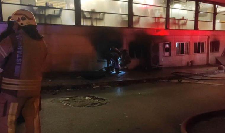 Kartal’da korkutan yangın: İş yeri alev alev yandı!