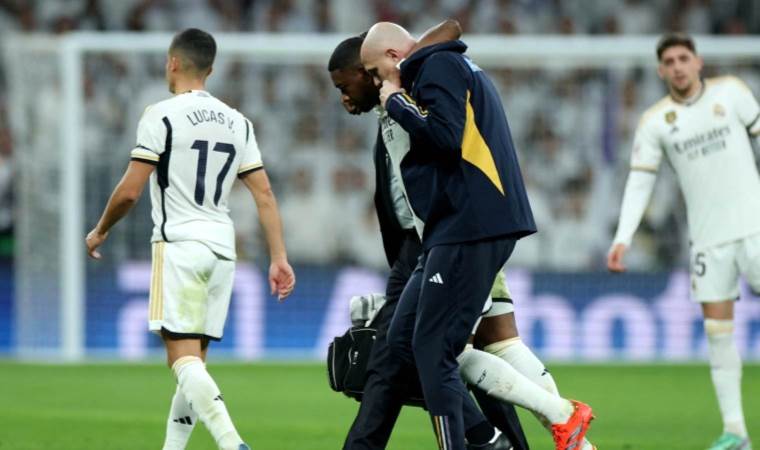 Villarreal maçında sakatlanmıştı: Yıldız oyuncudan Real Madrid’e kötü haber!