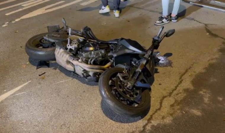 Kadıköy’de feci kaza… Metrelerce sürüklendi!