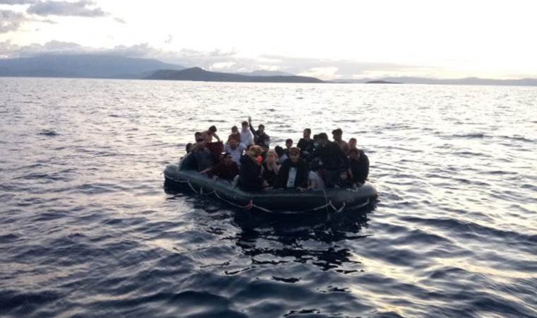 Yunanistan’ın geri ittiği 48 düzensiz göçmen kurtarıldı!