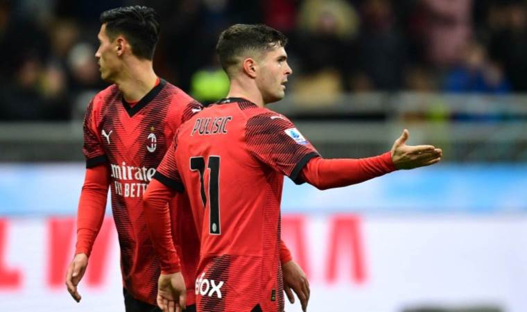 Milan kendi evinde Sassulo’yu tek golle geçti!