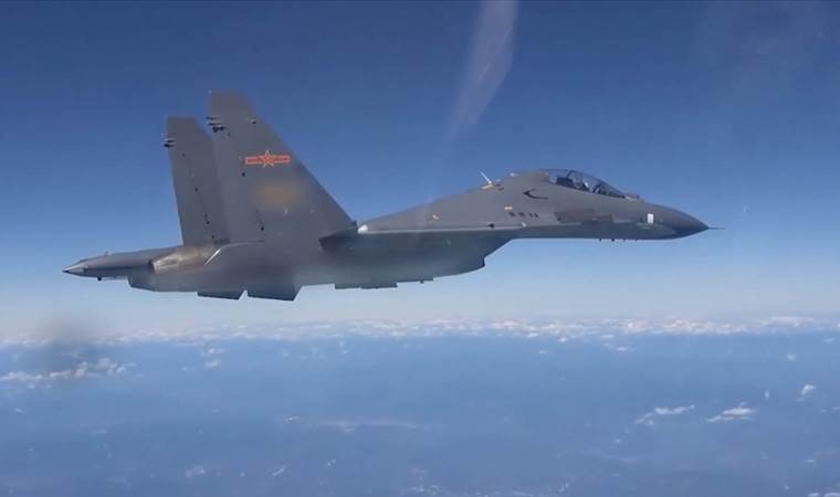 Kore Yarımadası’nda alarm: Çin ve Rus uçakları girdi