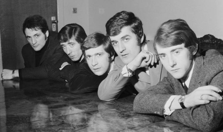 Efsanevi rock grubu The Moody Blues’un solisti Denny Laine hayatını kaybetti