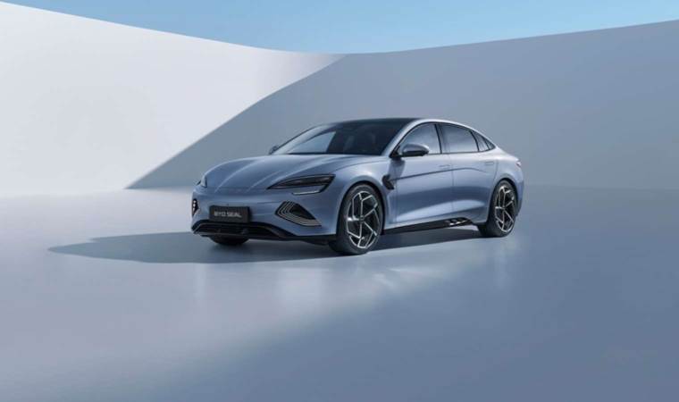 Yılın Otomobili finalisti BYD Seal 2024’te geliyor