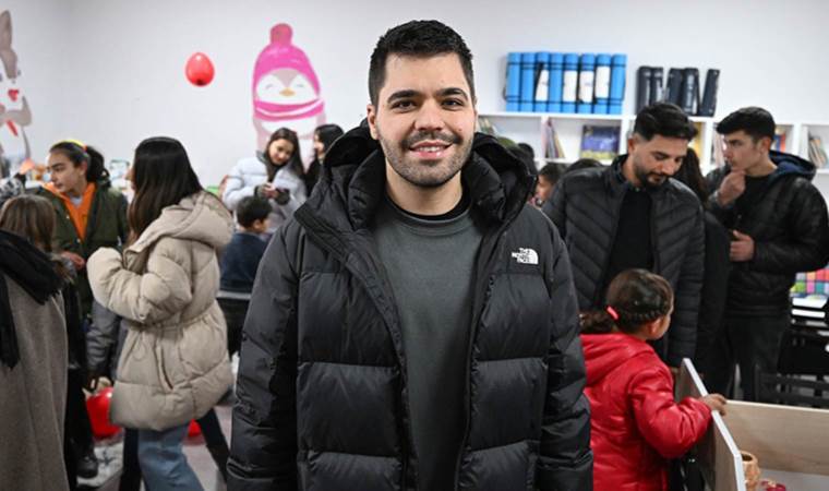 Şarkıcı Emir Can İğrek’ten, tekne kazasında kaybettiği arkadaşına büyük vefa